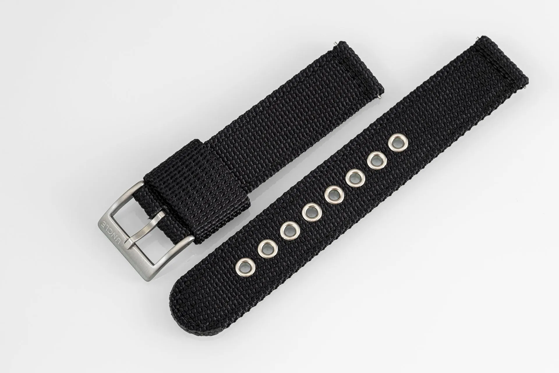 Rugged 2-Piece Nylon Strap (20/22mm)